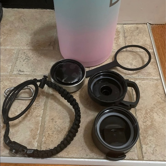 Iron Flask Other Iron Flask 64 Oz Wide Mouth Water Bottle New